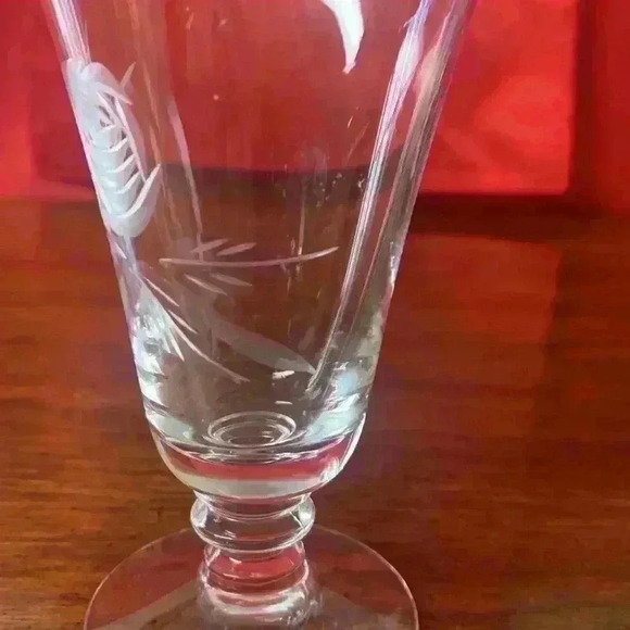 Fostoria Crystal Juice Glasses Pattern is Rose….Vintage 1950’s - Picture 4 of 9